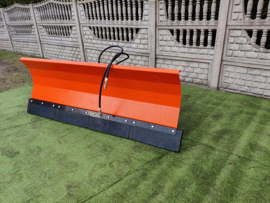 Schneepflug 2,0 m mit hydraulik