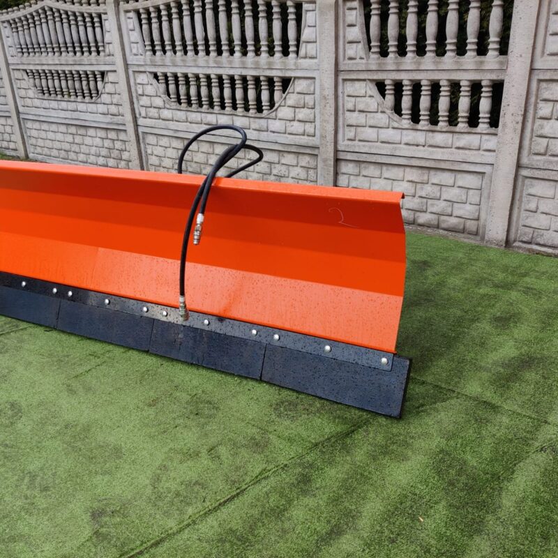 Schneepflug 2,0 m mit hydraulik