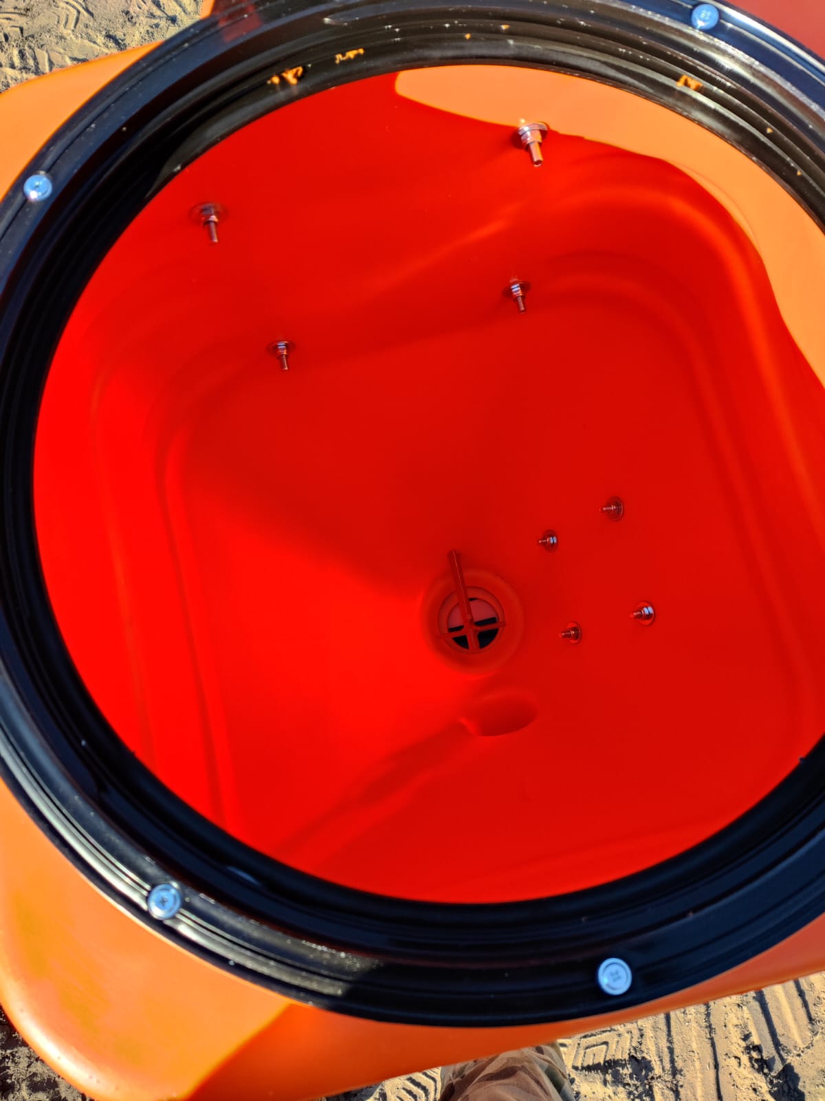 Salzstreuer Winterdienststreuer Saltdrog 110L mit Anbau an Quad, ATV, Anhänger, Traktor oder Auto – Bild 12