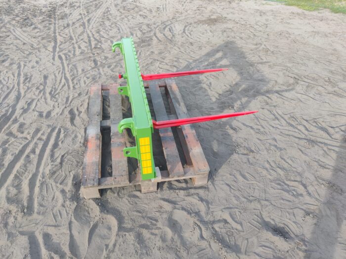 Gabelträger mit 2 Ballenzinken - Grün – Bild 8