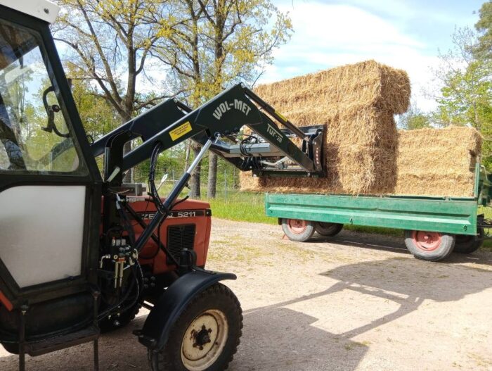 Frontlader 2B für ZETOR 5211, 5011 , 7011 , 7211, MF 255, MF 155 – Bild 5